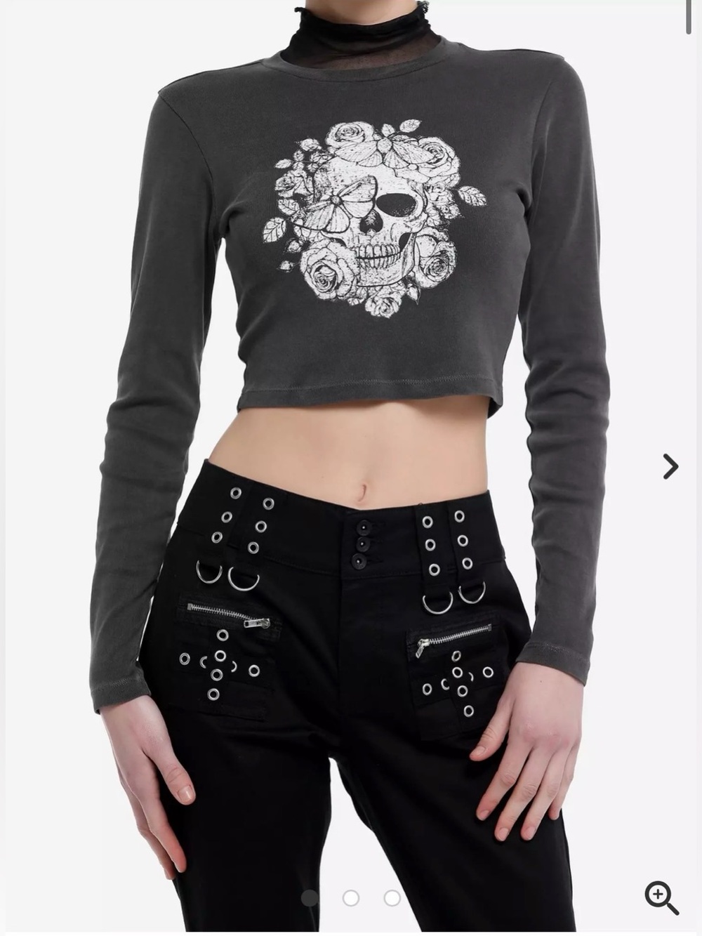 Social collision skull rose girls crop long serve top size XS NWOT!